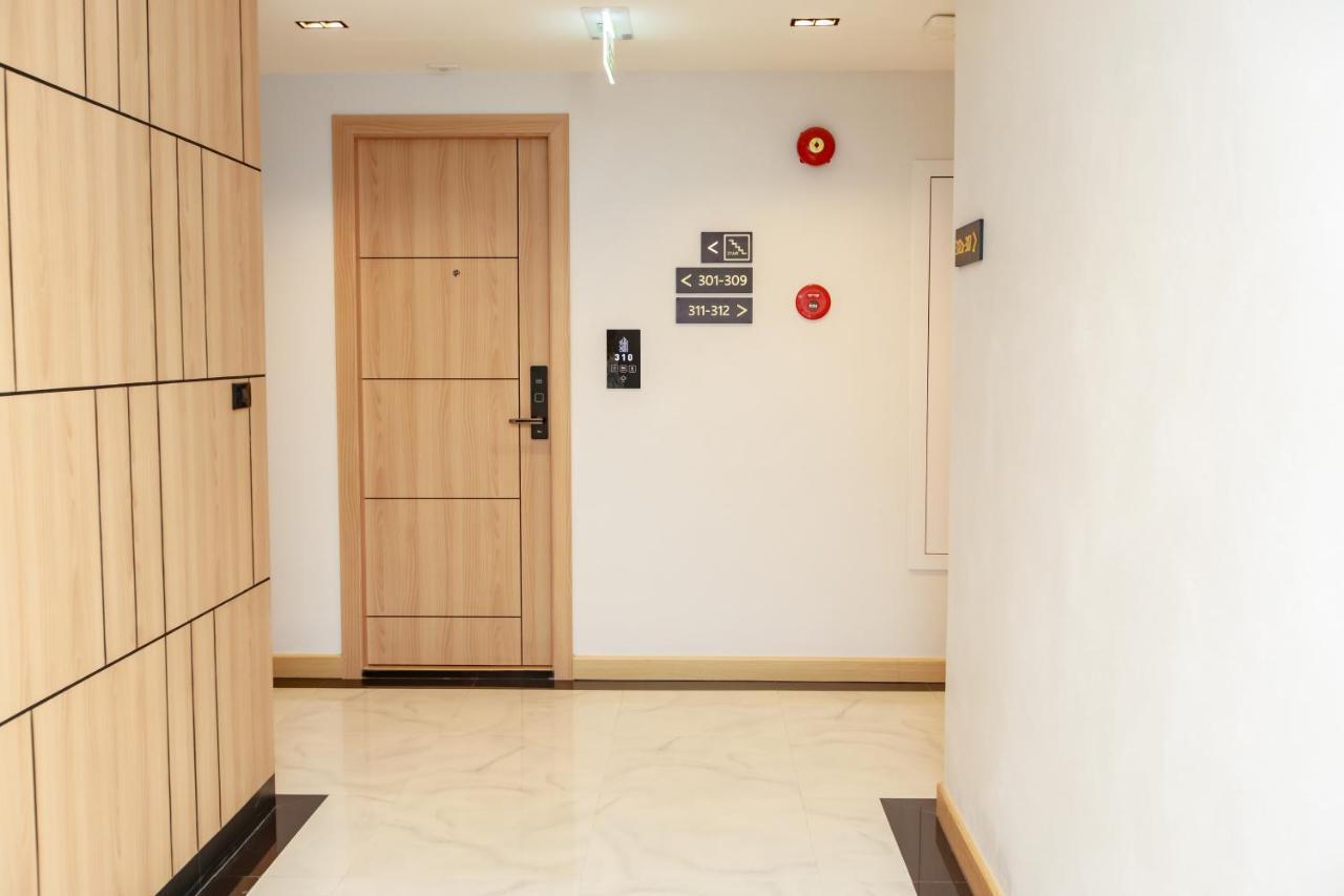 Siri Hotel Lumphun Ban Pa Daet エクステリア 写真